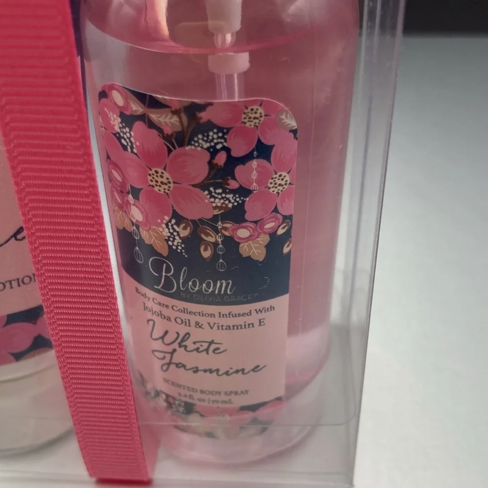 Bloom by Olivia Grace Body Care WHITE‎ JASMINE Lotion & Body Spray Set New